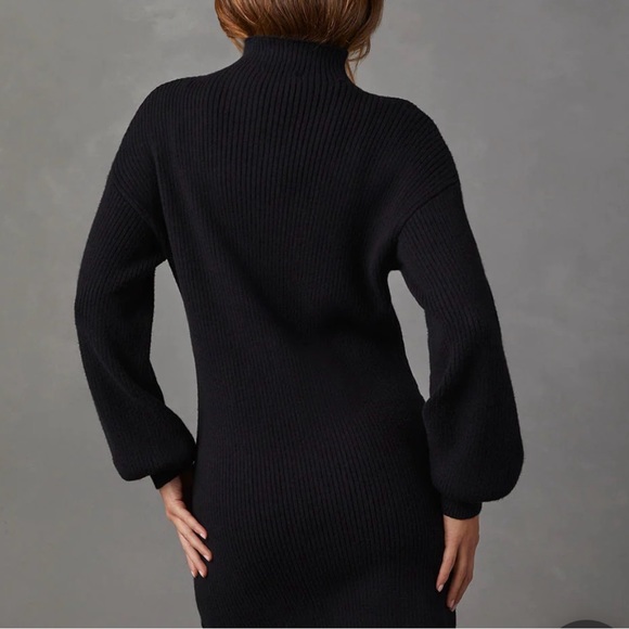 NWT- New With Tags Women’s Mock Neck Black Sweater Dress Size Small - Picture 4 of 11